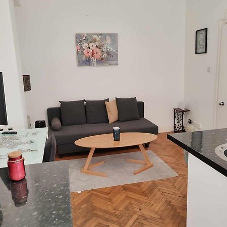 One Bedroom Apartment By Bayswater, Hyde Park 런던 외부 사진