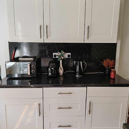 One Bedroom Apartment By Bayswater, Hyde Park 런던 외부 사진