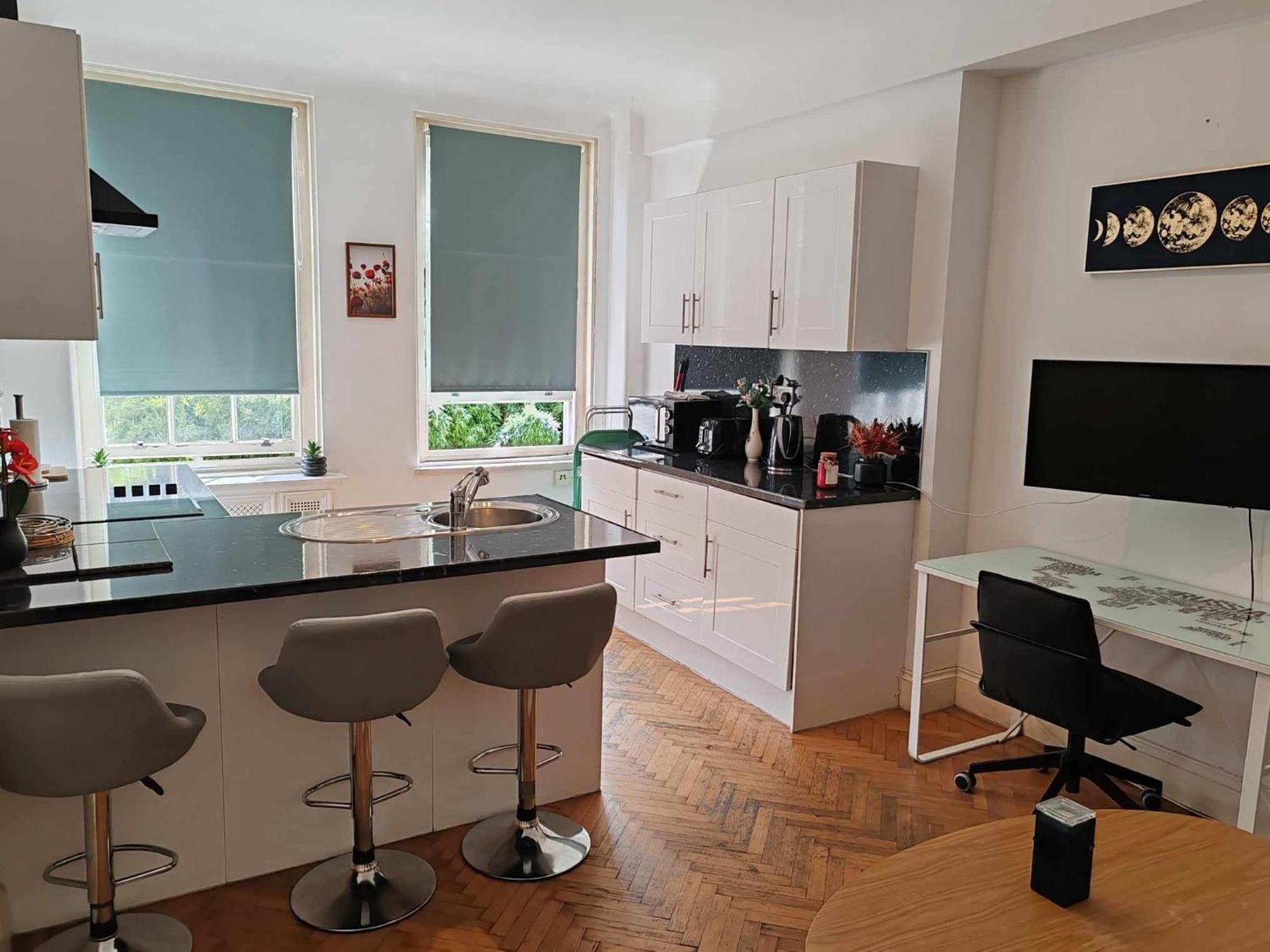 One Bedroom Apartment By Bayswater, Hyde Park 런던 외부 사진